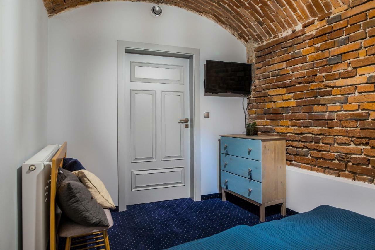 Two-Bedroom Apartment,903079024:JPEG